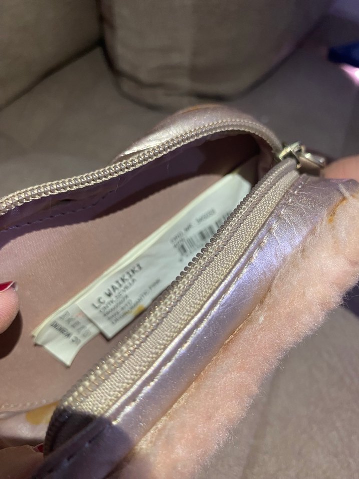 Krem Renkli Kalp Şeklinde Peluş Çanta - Görsel 2