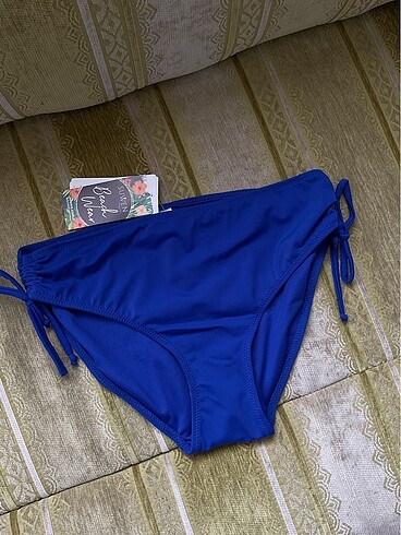 Bikini altı suwen