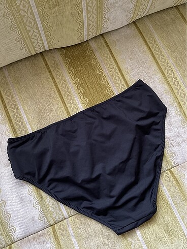40 Beden Suwen siyah bikini altı
