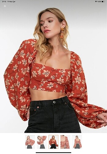 Trendyol & Milla Trendyolmilla balon kollu desenli crop bluz