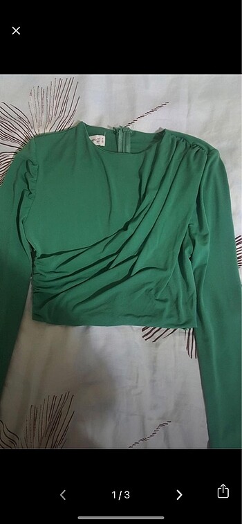 Pliseli crop bluz