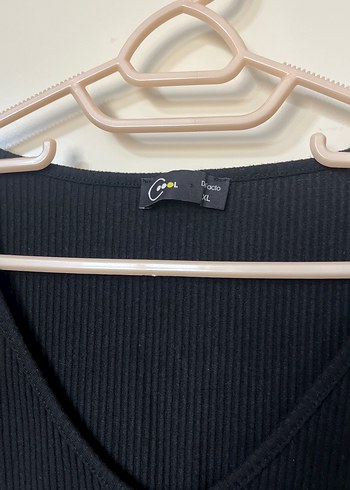 xl Beden Siyah V Yaka Kısa Kollu Crop Top