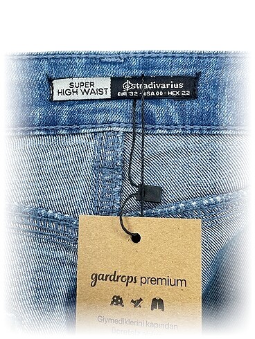 32 Beden Stradivarius Jean / Kot Şort %70 İndirimli.