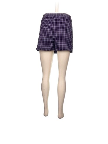 38 Beden Bershka Mini Şort %70 İndirimli.
