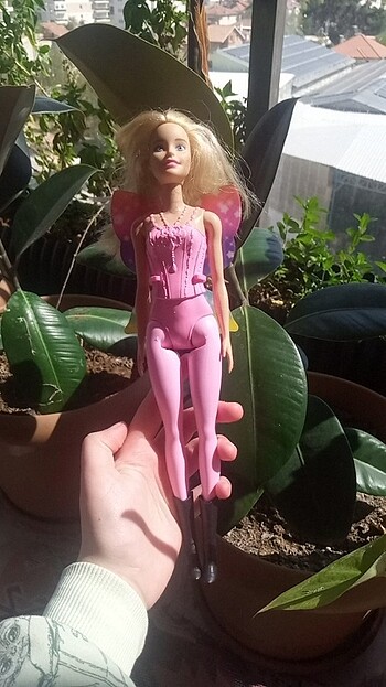 Peri Barbie 