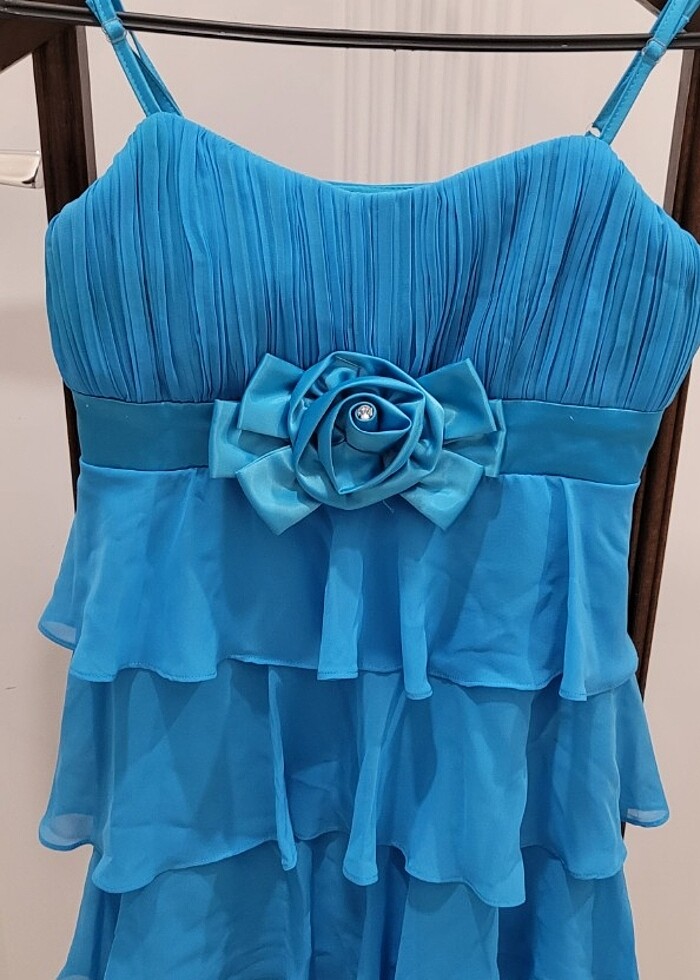 Mavi Mini Genç Kız Elbisesi Gül Detaylı - Görsel 3