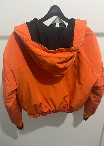 Turuncu Kapüşonlu Düğmeli Kadın mont - Görsel 2