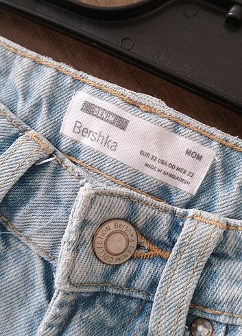 Bershka bershka denim mom jean