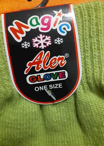 Nakışlı Yeşil Kız Çocuk Eldiveni - Görsel 2