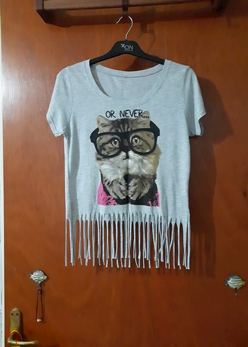 Püsküllü Gri Kız Çocuk Tişörtü - Görsel 2