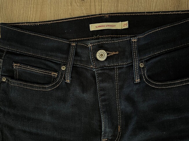 Levis Levis koyu lacivert pantolon Orjinaldir