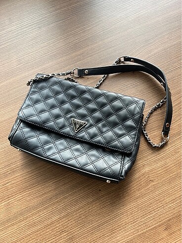 Guess orijinal çanta