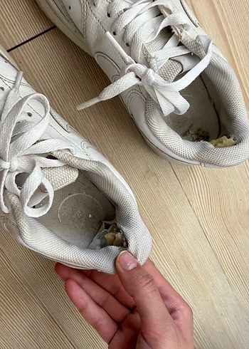 Nike Beyaz Bağcıklı Kadın Sneakers
