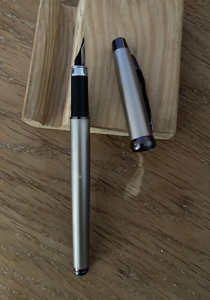 Gri Metal Dolma Kalem - Görsel 2