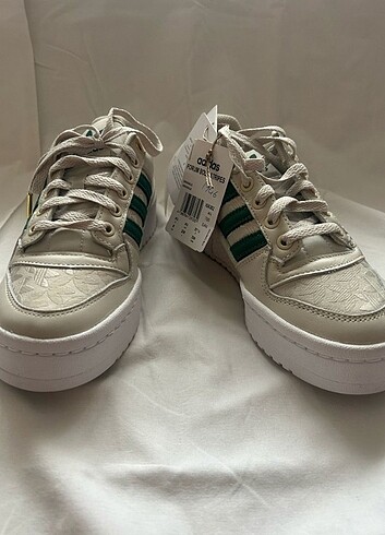 Adidas Orjinal adidas etiketli