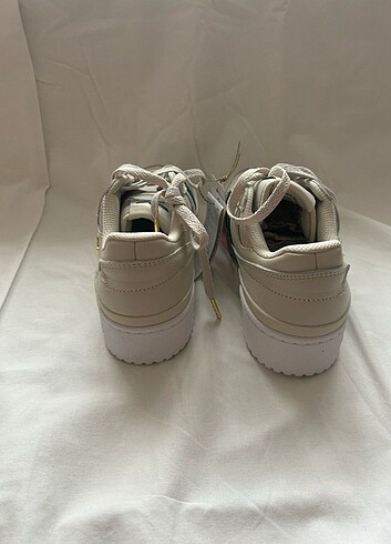37,5 Beden ten rengi Renk Orjinal adidas etiketli