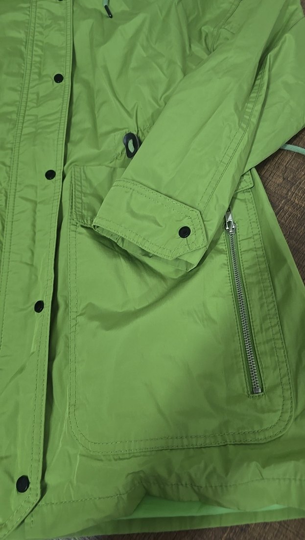 Parlak Yeşil Fermuarlı kadın  Yağmurluğu - Görsel 3
