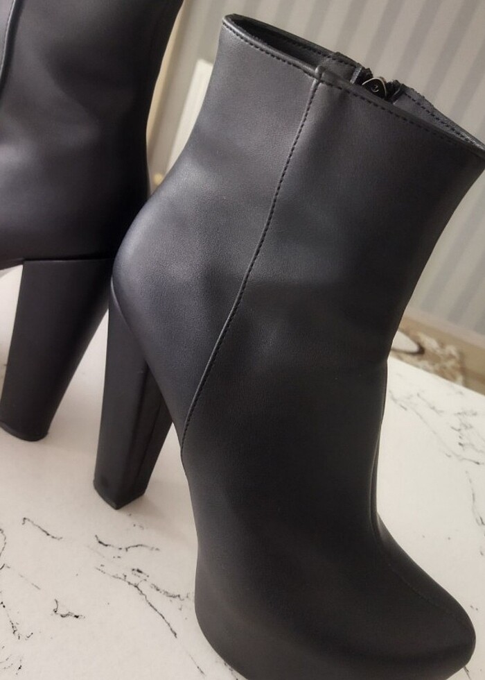 Yüksek Topuklu Bot - Görsel 2