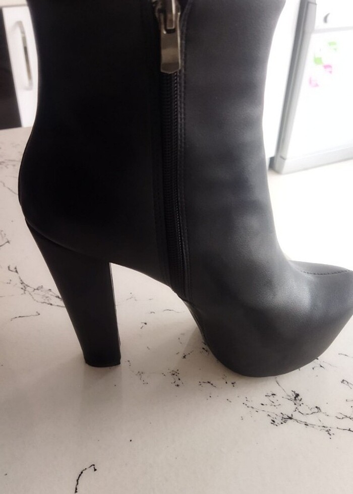 Yüksek Topuklu Bot - Görsel 3