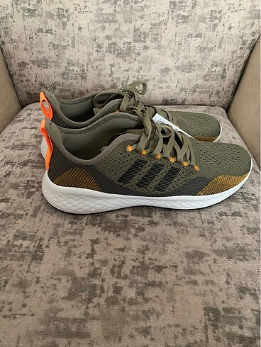 Adidas orjinal sıfır ürün 43.5 numara