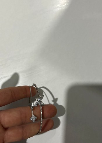 Zincir Detaylı Minimalist Beyaz Kadın Bileklik - Görsel 2