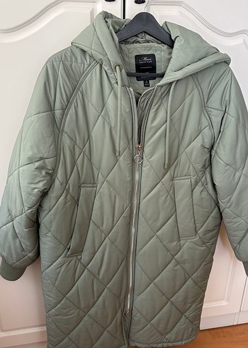 Yeşil Kapüşonlu Kadın Kışlık Mont - Görsel 4