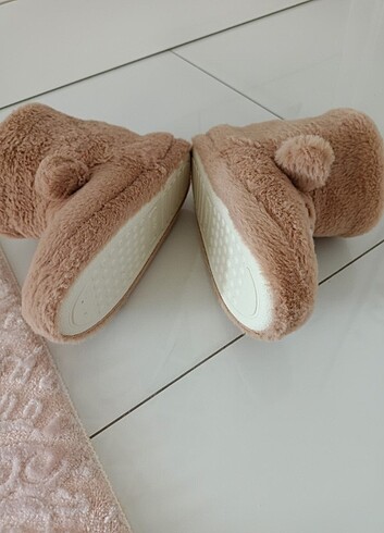 LCW marka ev panduf botu - Görsel 2