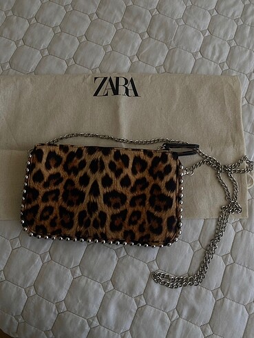 Beden Zara zımbalı leopar çanta