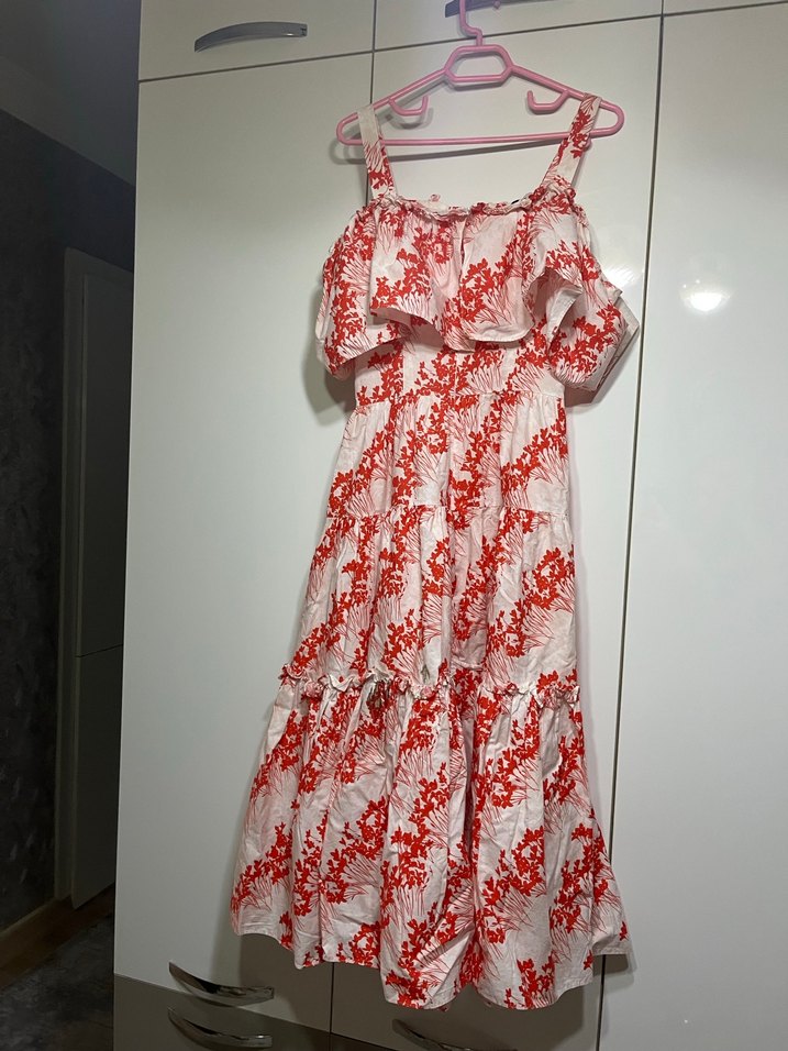 Kırmızı Desenli Uzun Pamuklu Volanlı Elbise - Görsel 4