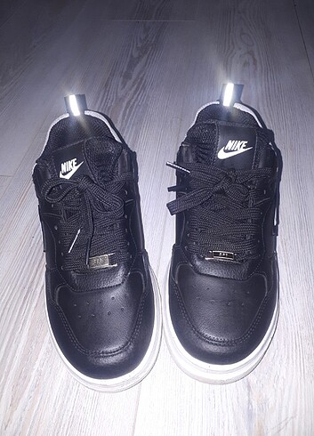 37 Beden Nike Çocuk Ayakkabı