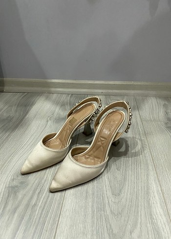 37 Beden ten rengi Renk Bej Saten Stiletto Kadın Abiye Ayakkabı