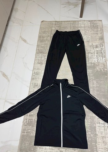 Nike Siyah Spor Takim