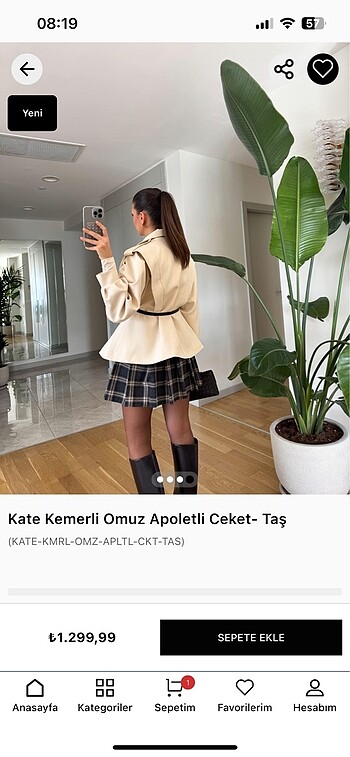 diğer Beden Apoletli Bej Ceket