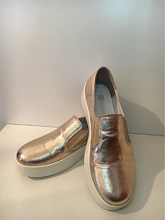 Gold loafer ayakkabı
