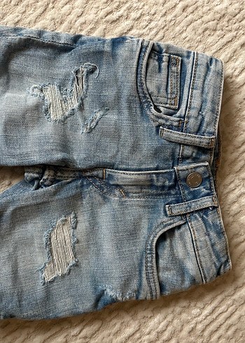 H&M Erkek Çocuk Eskitme model Kot Şort
