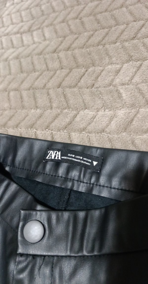 Kadın Siyah Deri Midi Pantolon - Görsel 3