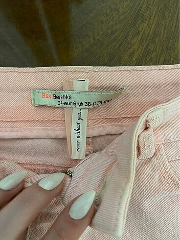 34 Beden Bershka şort