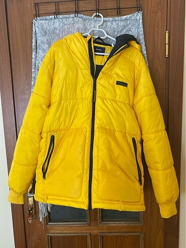 Orijinal Bershka Sarı Şişme Mont