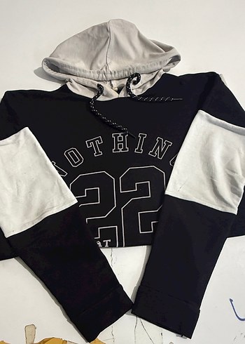 Gri Detaylı Siyah Kapüşonlu Sweatshirt - Görsel 2