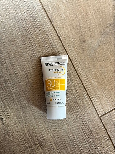 Bioderma akn mat tester güneş kremi