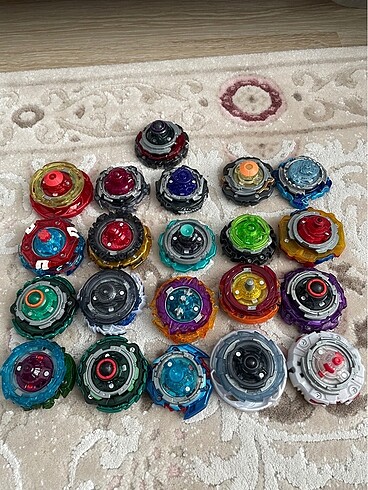  Beyblade Burst