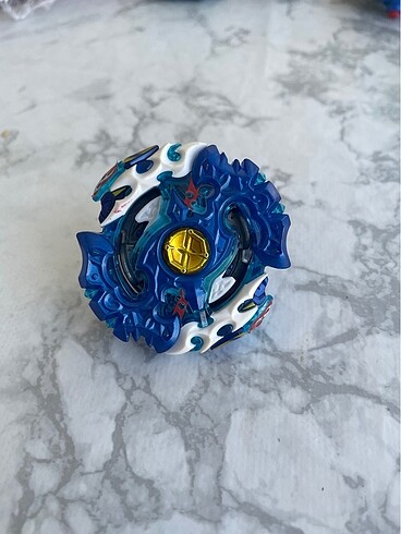 Beyblade burst