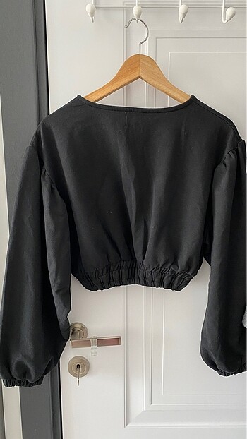 Trendyol & Milla Uzun Kollu Siyah Crop