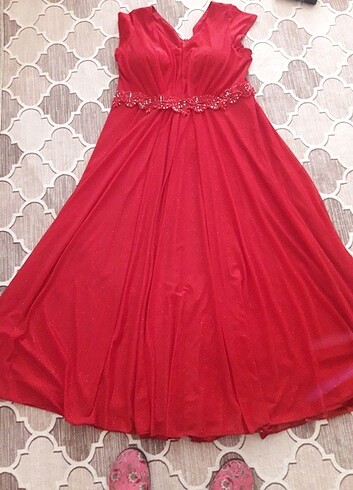 Kırmızı simli elbise 