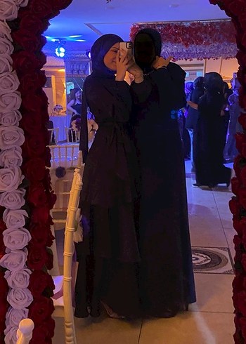 Lacivert kemerli tesettür elbise - Görsel 2