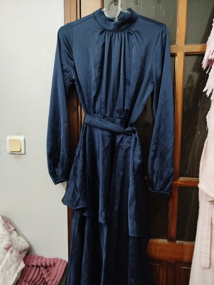 Lacivert kemerli tesettür elbise - Görsel 3