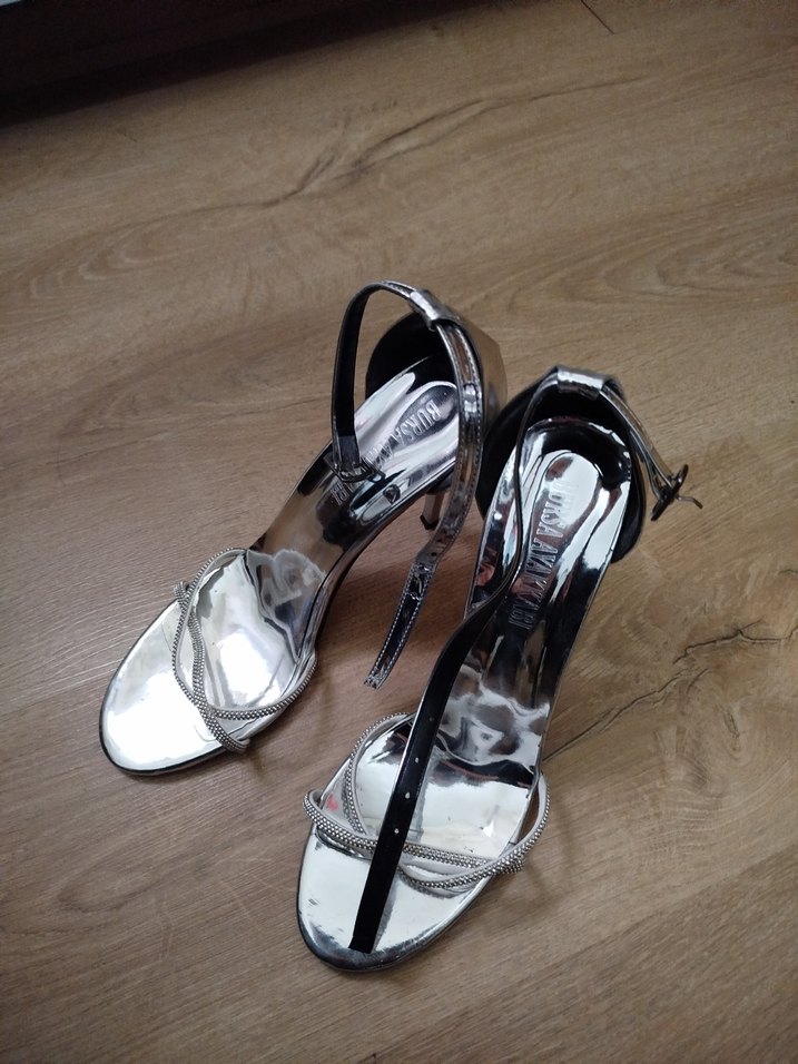 Gümüş Metal Tokalı Stiletto Kadın Abiye Ayakkabı - Görsel 2