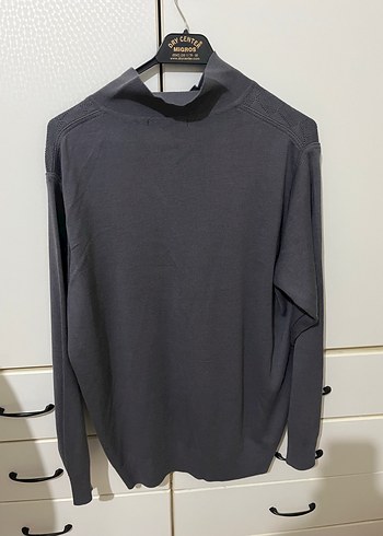 Gri Uzun Kollu Düğmeli Erkek Kazak - Görsel 2