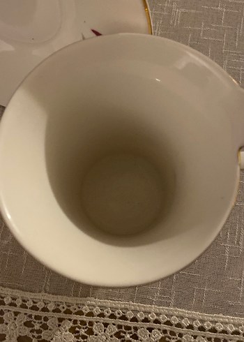 Bordo Çiçek Desenli Porselen Fincan ve Tabak - Görsel 3