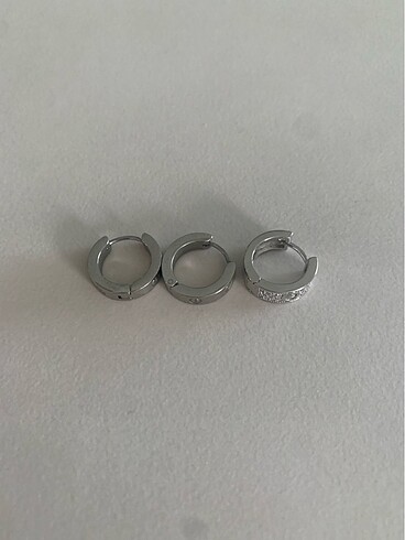 Beden gri Renk Cartier model 3 lü Silver Paslanmaz Çelik Küpe Seti